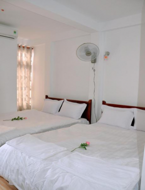 Отель Ngoc Tung Mini Hotel  Хюэ